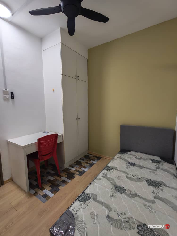 Room renting for rent at Larkin Height @ Larkin Idaman