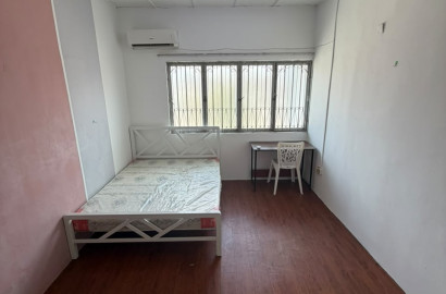🙋‍♀️FEMALE ONLY🙋‍♀️SS2 PETALING JAYA NICE MASTER ROOM WITH PRIVATE BATHROOM FOR RENT🏠