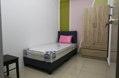 Female room for rent at Season Luxury Apartment @ Larkin JB Town Area