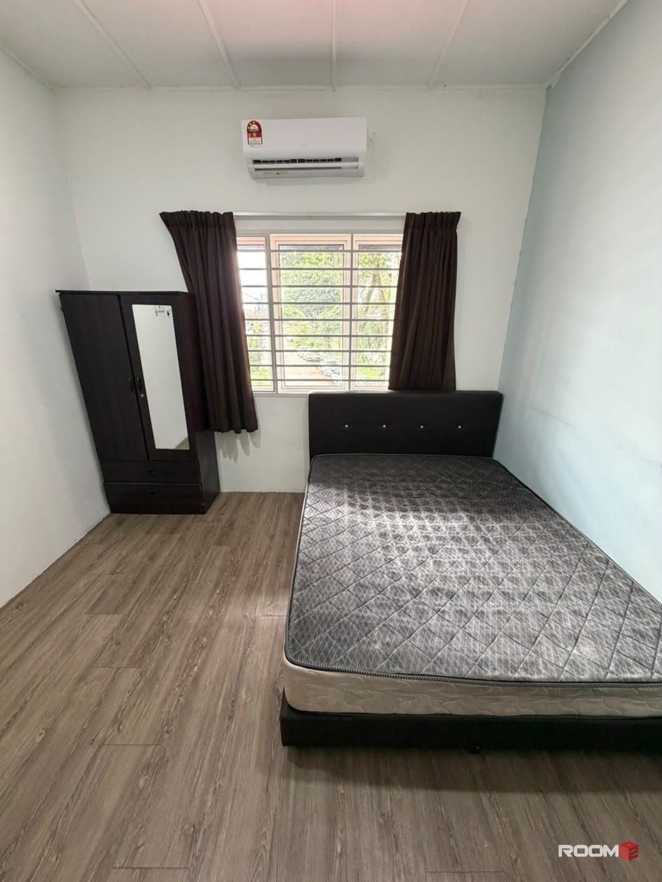 ✨LOW DEPOSIT✨SS2 PETALING JAYA SPACIOUS NICE COUPLE AIRCOND MIDDLE ROOM FOR RENT🏠EASY PARKING🚗