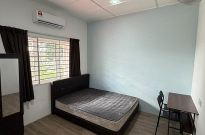 ✨LOW DEPOSIT✨SS2 PETALING JAYA SPACIOUS NICE COUPLE AIRCOND MIDDLE ROOM FOR RENT🏠EASY PARKING🚗
