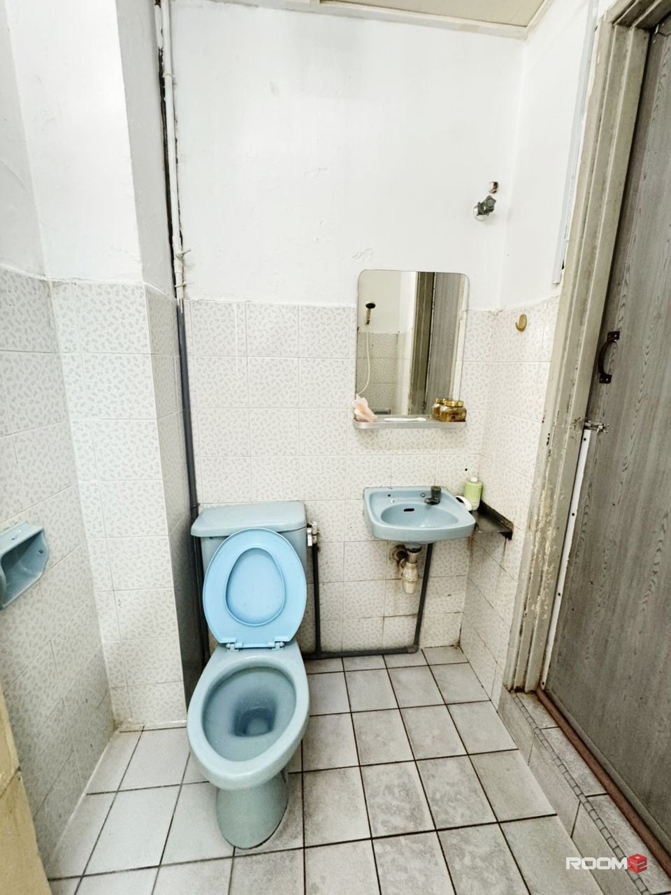 BU 7 room for rent‼️ 🏪Near Centrepoint 🏫Nearby University