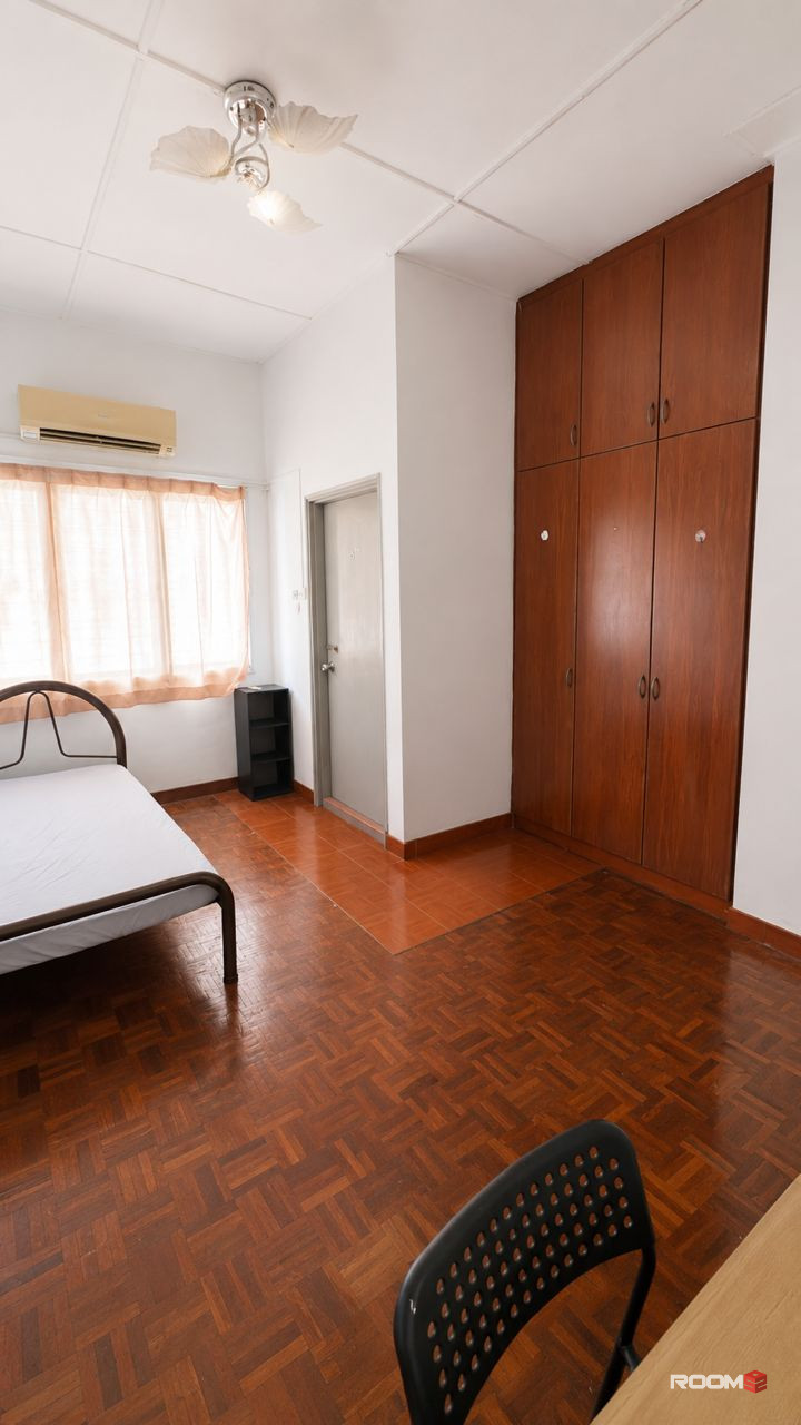 ‼️room for rent at SS24📍Taman Megah, Petaling Jaya. Near Yuk Chai School!