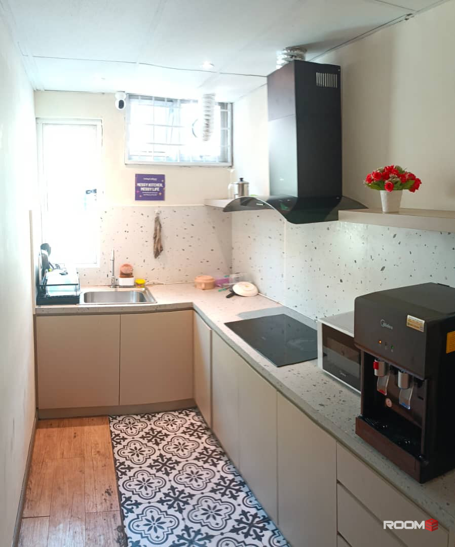 Single Room with Window attached Bathroom @ Jalan Rimbunan Raya near MRT2 Kepong Baru, Kepong, KL