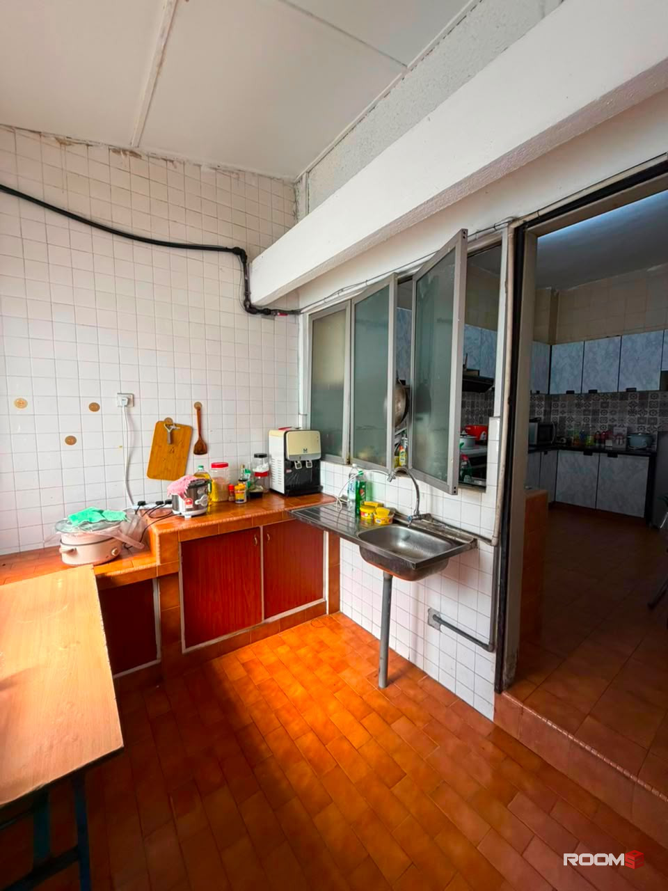 🙋‍♀️PROMOTION🙋‍♀️SS2 PETALING JAYA FEMALE MIDDLE ROOM FOR RENT🤩🏠