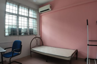 5mins🚶‍♂️IOI Mall Puchong LRT Station🚉Middle Room Rent in Puchong Free Deposit!