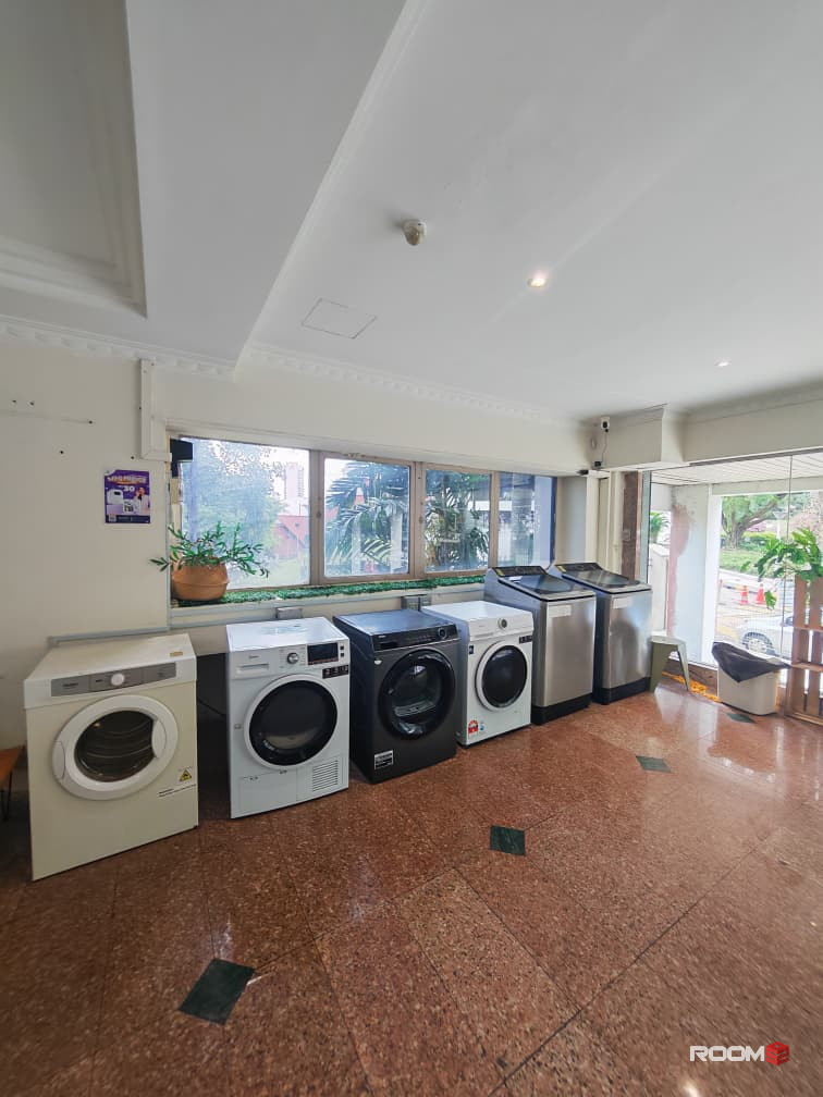 6Mins 🚶‍♂️to Plaza Rakyat MRT Station🚉Co-Living Room Rent in Pudu, KL City Centre - Check-in