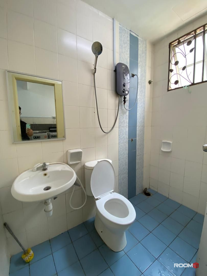 ‼️PROMOTION‼️SETIA ALAM KLANG CHEAPER MIDDLE ROOM FOR RENT🏠NEARBY SETIA CITY MALL, NIH, KOSSAN , NKVE🚩