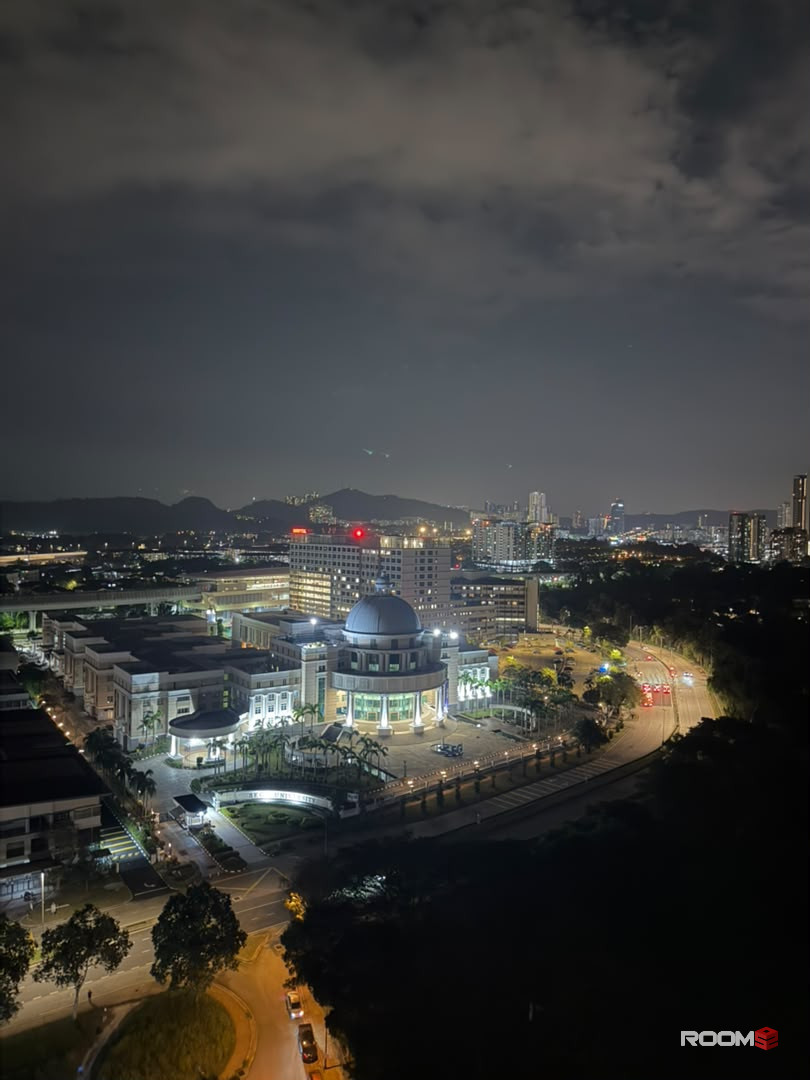 SEGI Uni MRT Kota Damansara 2 mins walk Twin Bedroom Fully Furnish