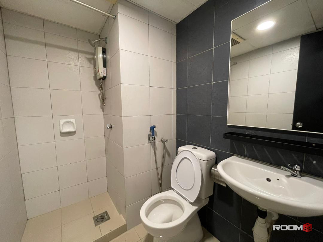 💸 Murah Gila! Bilik Sewa Konsep Hotel | Dekat CIQ & Stulang 🏙