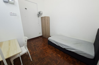 Immediate Move-in🔑Single Room Rent in BU10, Bandar Utama Near Kota Damansara