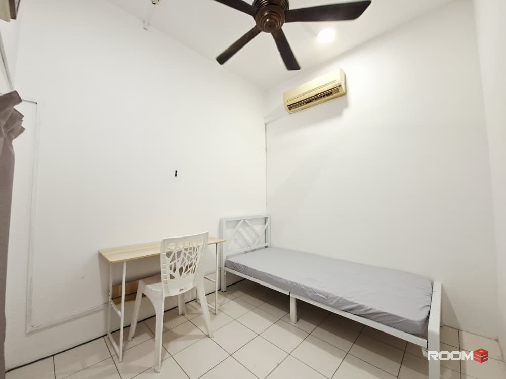 LIMITED OFFER‼️Single Room Rental in Setia Alam Low Deposit✨