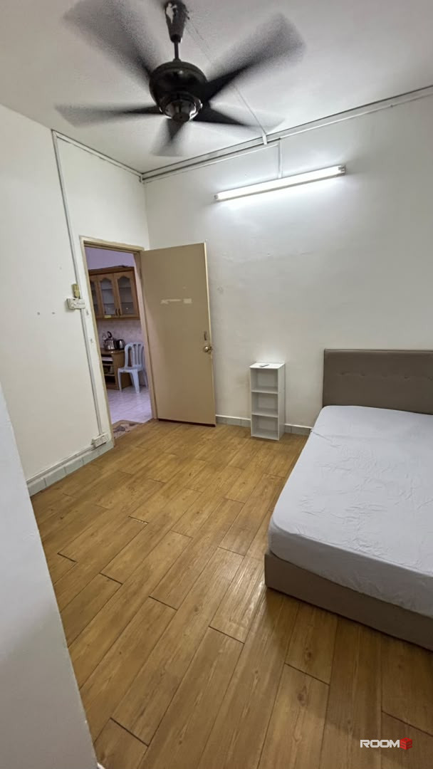 ✨ Single Room @ PJ | 1-Month Deposit | 5-10 Mins drive 🚗 to 1 Utama, IKEA & The Curve ✨