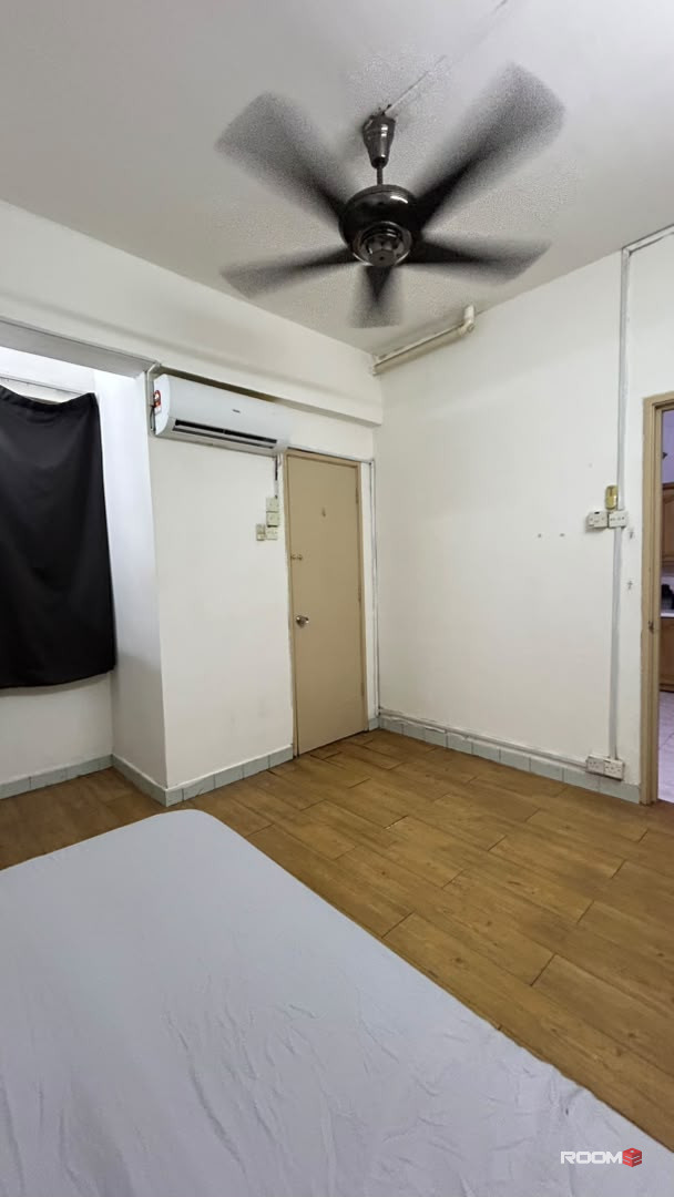 ✨ Single Room @ PJ | 1-Month Deposit | 5-10 Mins drive 🚗 to 1 Utama, IKEA & The Curve ✨