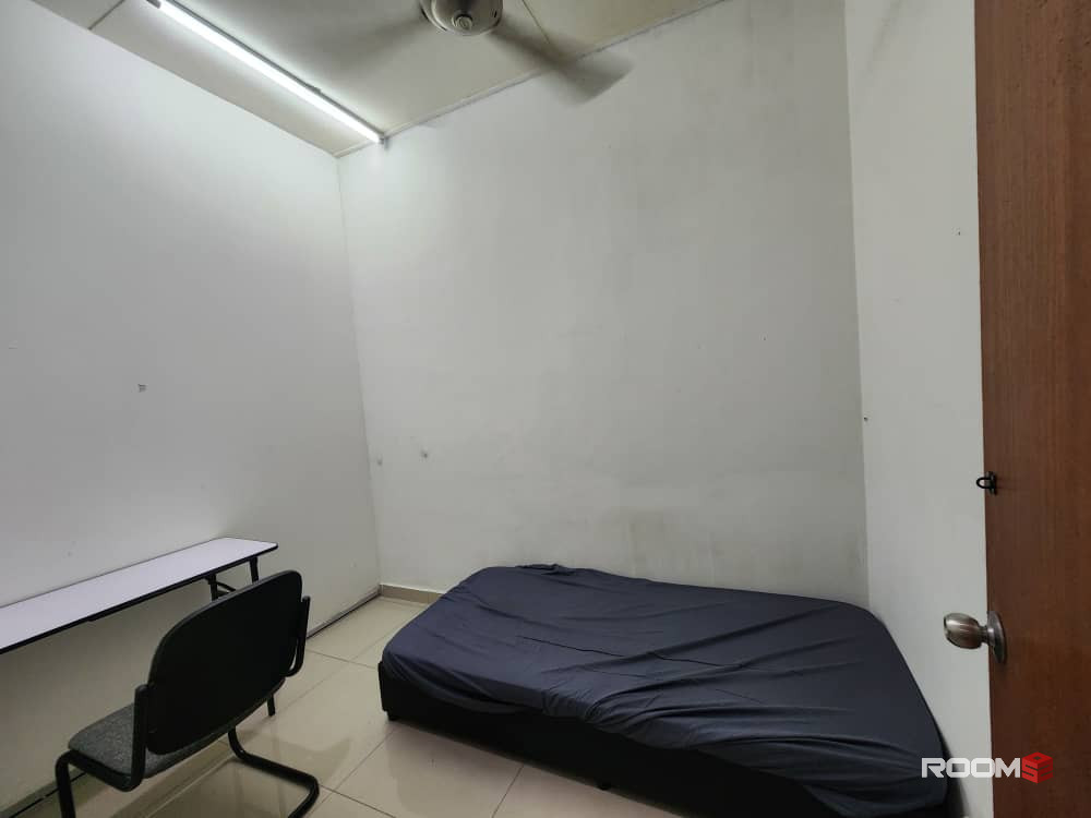 💥 MONTH END PROMO 💥 Single Affordable Room for Rent @ Bandar Puteri Puchong
