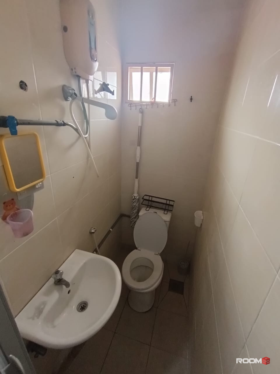 🔥 HOT LIMITED 🔥 Master room with Private Bathroom @ PJ Sek 1 ⚡️ 5 mins to Assunta Hospital, PJS 52, Bukit Jalil