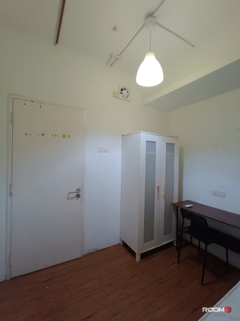 5 mins walk to LRT SS 15 🚇 Room for Rent @ SS15 Subang nearby Inti University, SJMC, SS15 Courtyard, Subang Parade