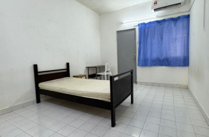 🔥 ZERO DEPOSIT PROMO 🔥 Middle Room for Rent @ 5 mins to One Utama nearby KPMG Tower, Surian Tower, Sunway Giza
