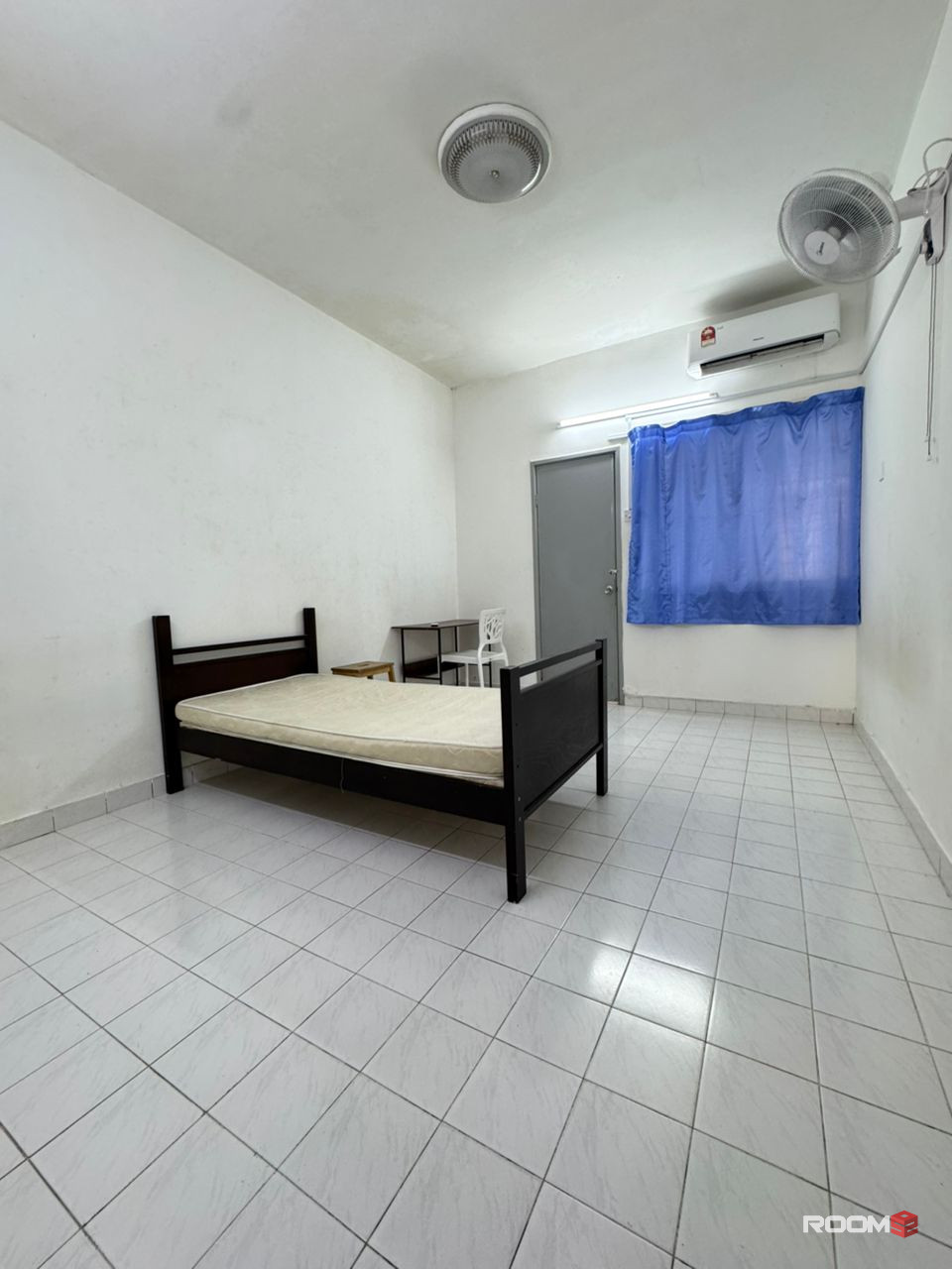 🔥 ZERO DEPOSIT PROMO 🔥 Middle Room for Rent @ 5 mins to One Utama nearby KPMG Tower, Surian Tower, Sunway Giza