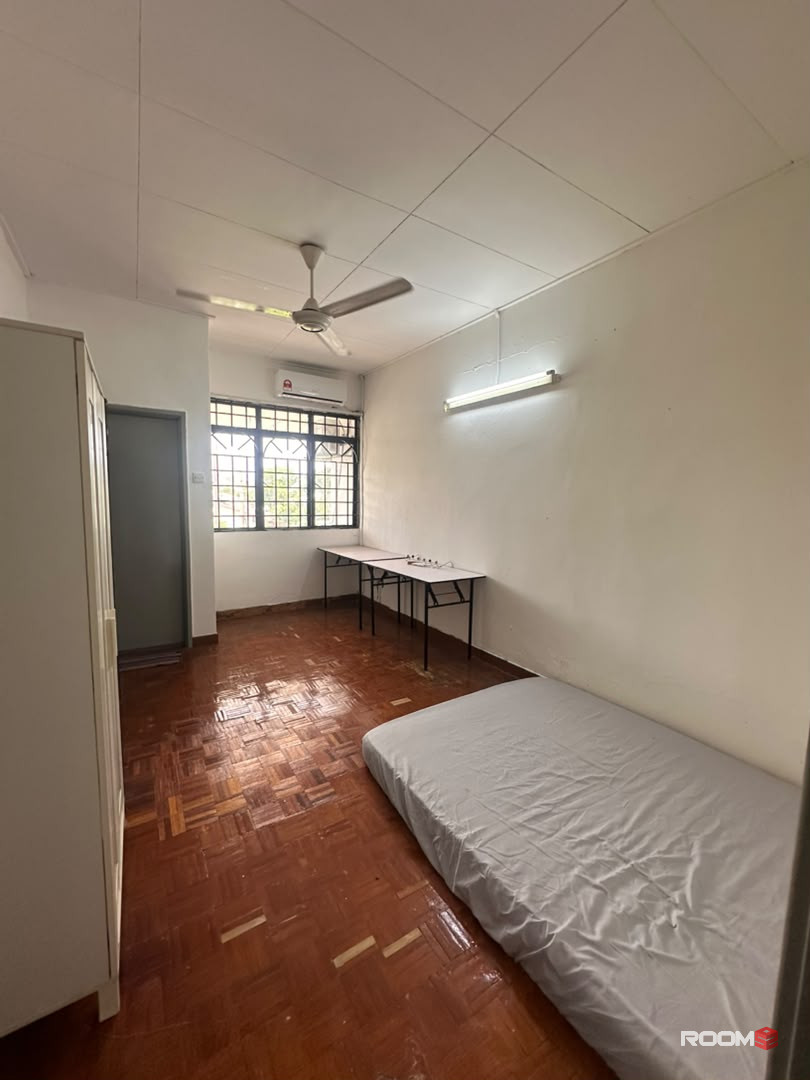 💥 ZERO DEPOSIT AVAILABLE💥 Middle Room with Attached Sharing Bathroom @ BU 12 nearby One Utama, Aman Suria, Kelana Jaya