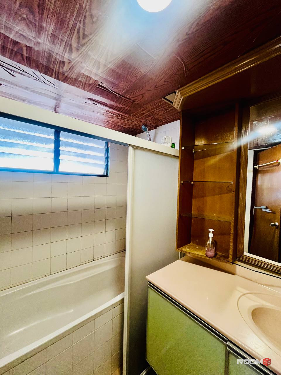 Convenient-Located Room 👀 : ZERO DEPOSIT Room Rental 12 Min to near LRT/MRT 🚄