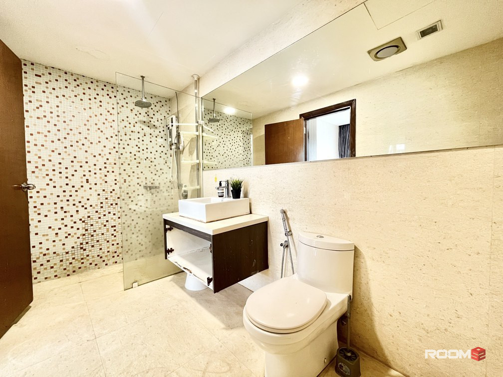 🚄Clean Room near LRT PWTC  🌆 Only 3 Min Walk To Sunway Putra Mall 🛒🛍️
