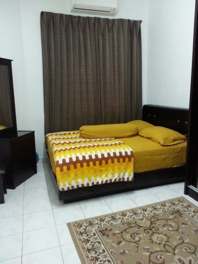 ROOM FOR RENT AT BANDAR UTAMA