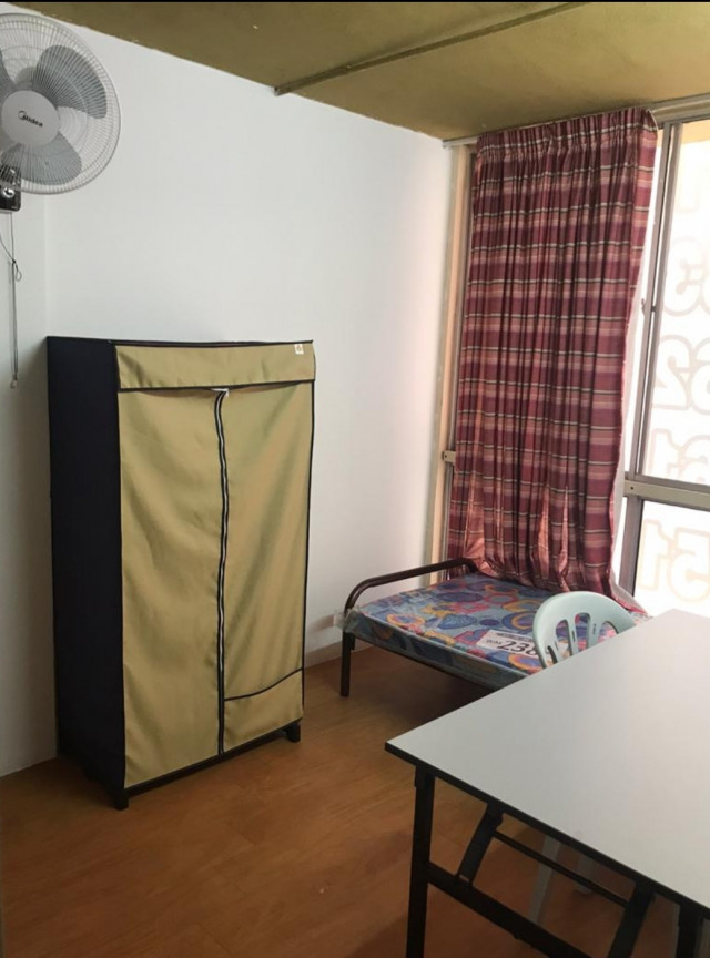 DAMEN/USJ NEAR LRT FREE WIFI ROOM FOR RENT