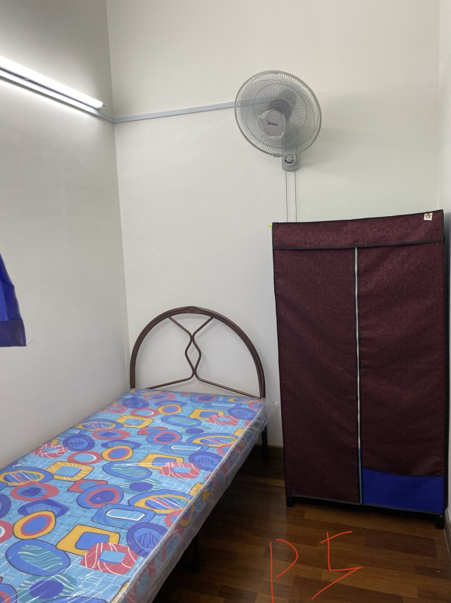 PJ Jalan 22/46 ROOM OPPOSITE TAMAN PARAMOUNT LRT