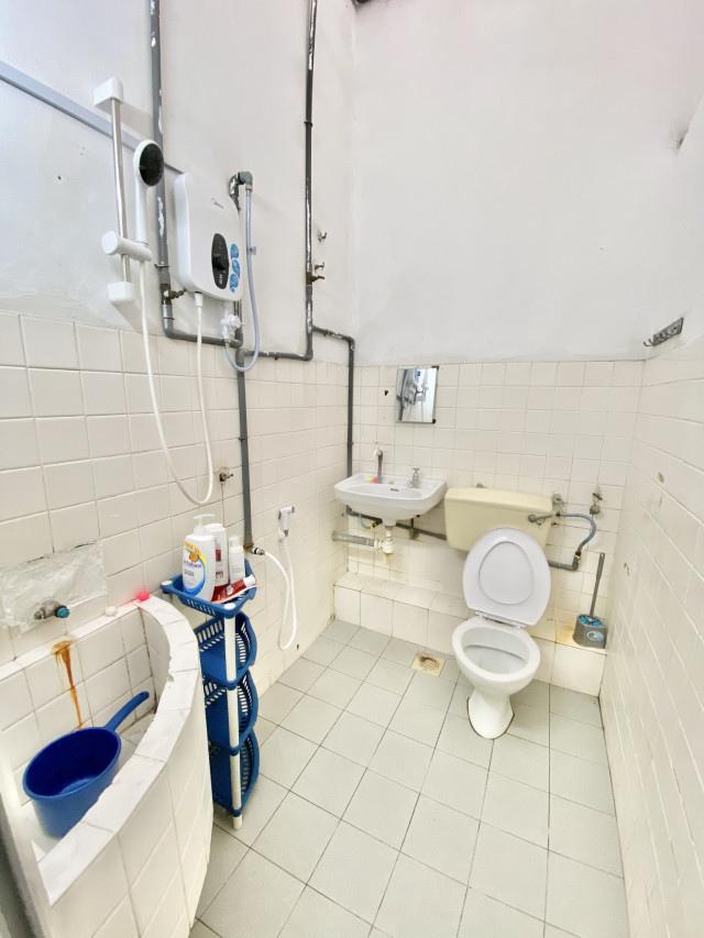 PJ SS2/10 ROOM FOR RENT with LOW DEPOSIT!!