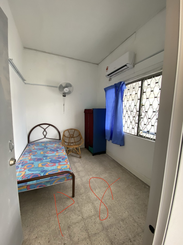 PJ SS2/10 ROOM FOR RENT with LOW DEPOSIT!!