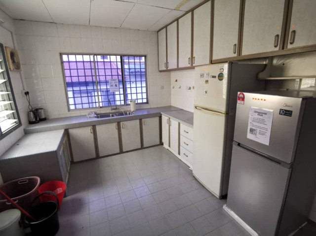 Best Price!! Room for Rent at SS2, PJ
