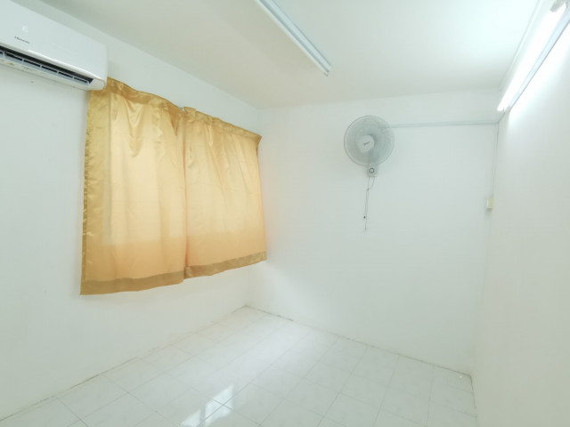 Pj SS21 ROOMS FOR RENT