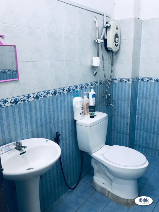 Limited Room Available! DAMANSARA UTAMA PETALING JAYA
