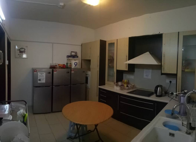 Comfortable Medium Room to Rent at Bandar Puteri, Puchong! Wekkly Cleaning and Free WiFi Provided!