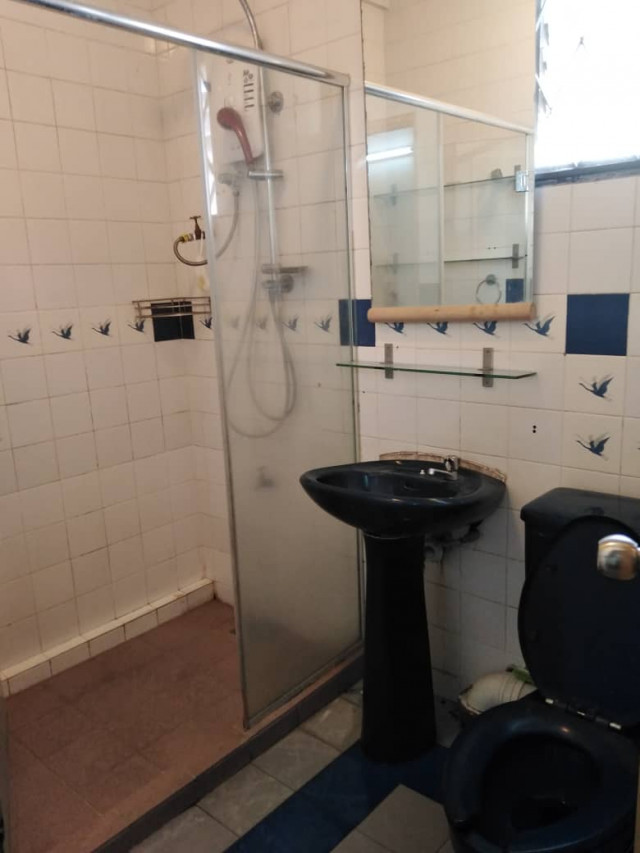 MEDIUM ROOM IN BANDAR UTAMA 1