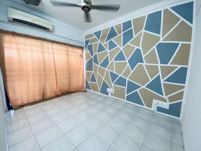 ROOM FOR RENT BANDAR UTAMA