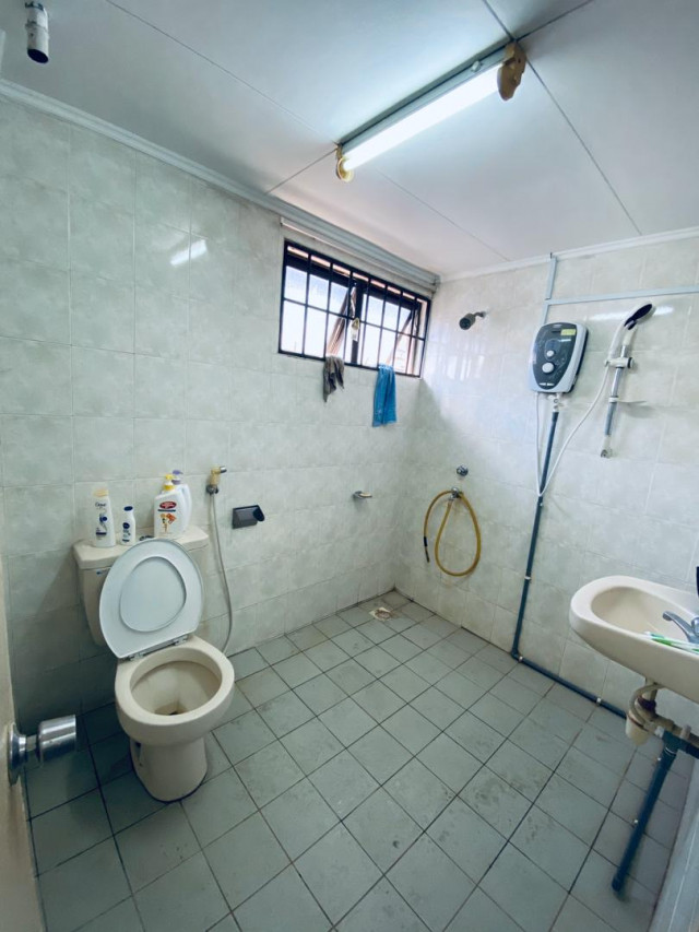 ROOM FOR RENT BANDAR UTAMA