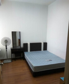 Available Limited Medium Room to Rent at Jalan Bayan, Bandar Puchong Jaya.