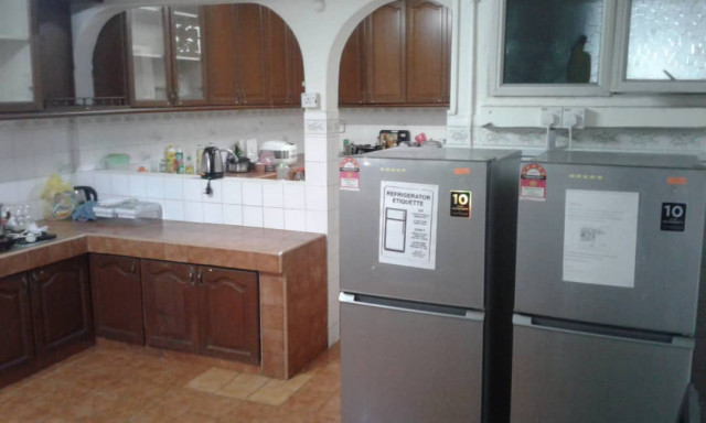 DAMANSARA KIM SS20 NEARBY PJ UPTOWN ROOM FOR RENT !!
