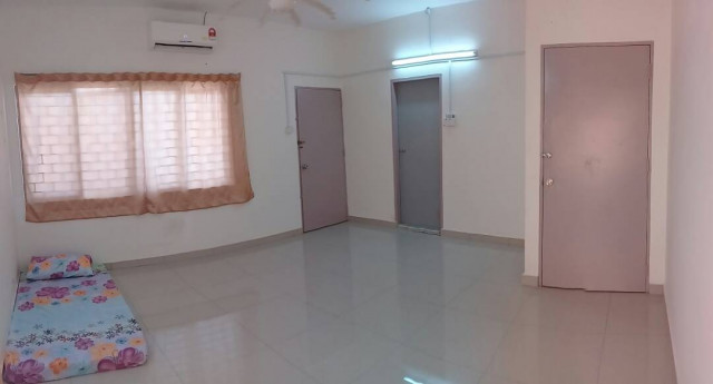 SS23 / SS24 Taman Sea, Kelana Jaya Room for Rent