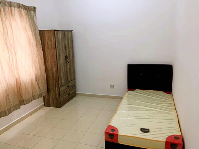 Great! Available Medium Room to Rent at Bandar Puteri, Puchong. Free Highly Speed WiFi!