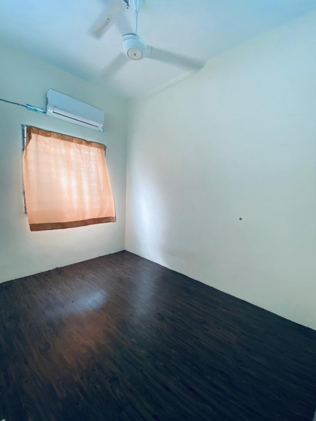 Available room in Petaling Jaya