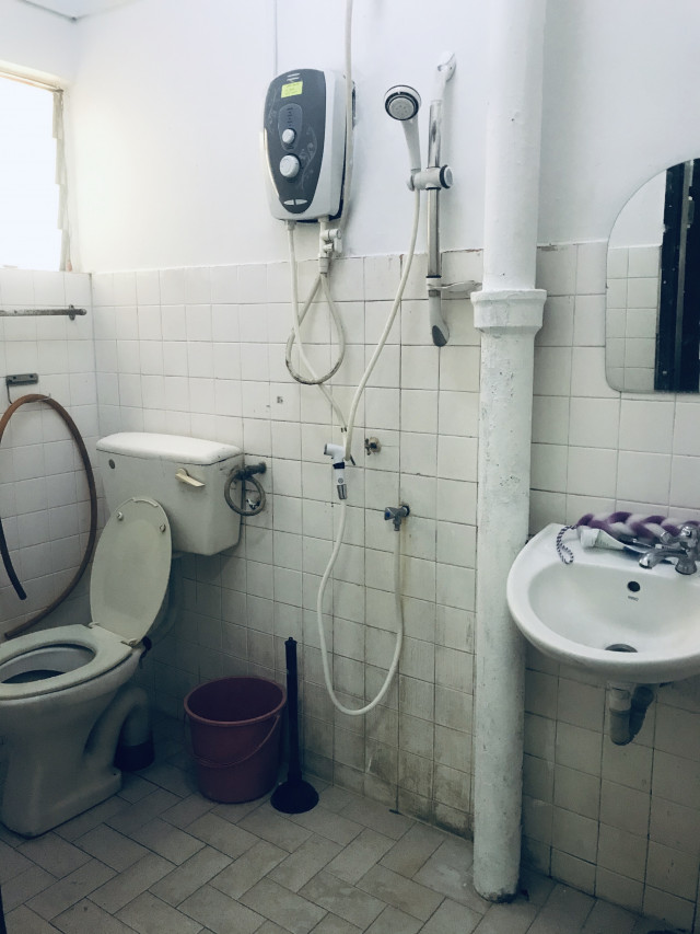 Room For Rent SS21