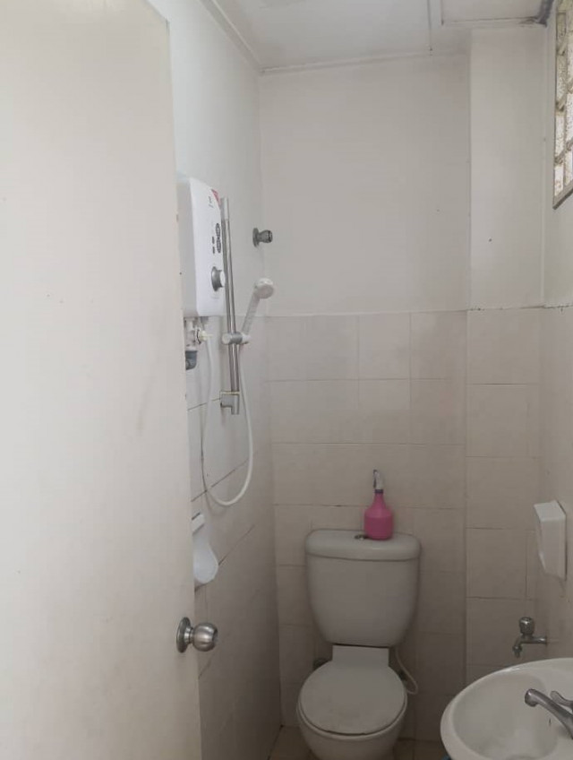 🔥🔥VERY HOT UNIT NEW RENOVATE 1ST FLOOR ALREADY FULL RENT OUT