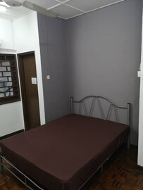 Limited Room at Kelana Jaya! Walking distance to LRT!!