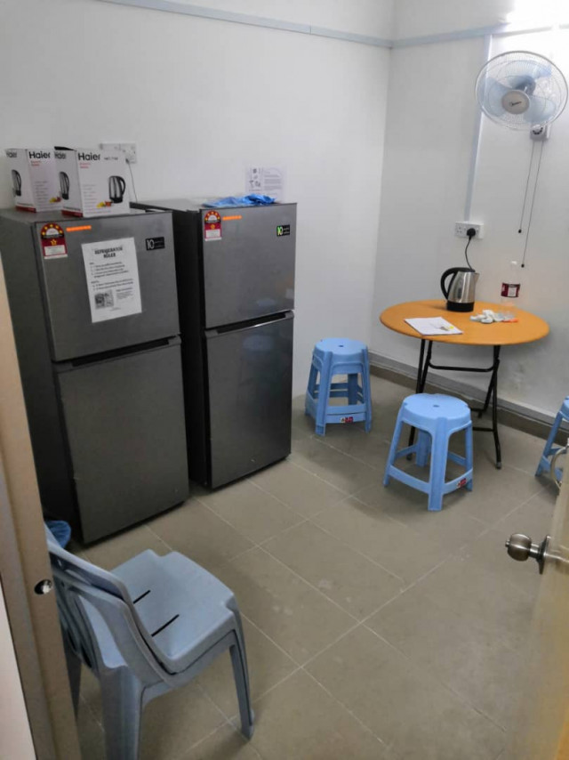 Limited Room at Kelana Jaya! Walking distance to LRT!!