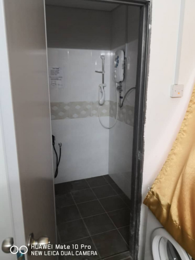 Limited Room at Kelana Jaya! Walking distance to LRT!!
