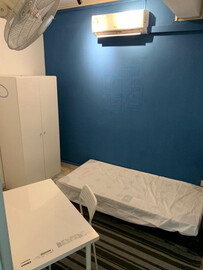 Medium Room to Rent at Jalan Bayan, Bandar Puchong Jaya. Weekly Cleaning and Maintenance Provided!
