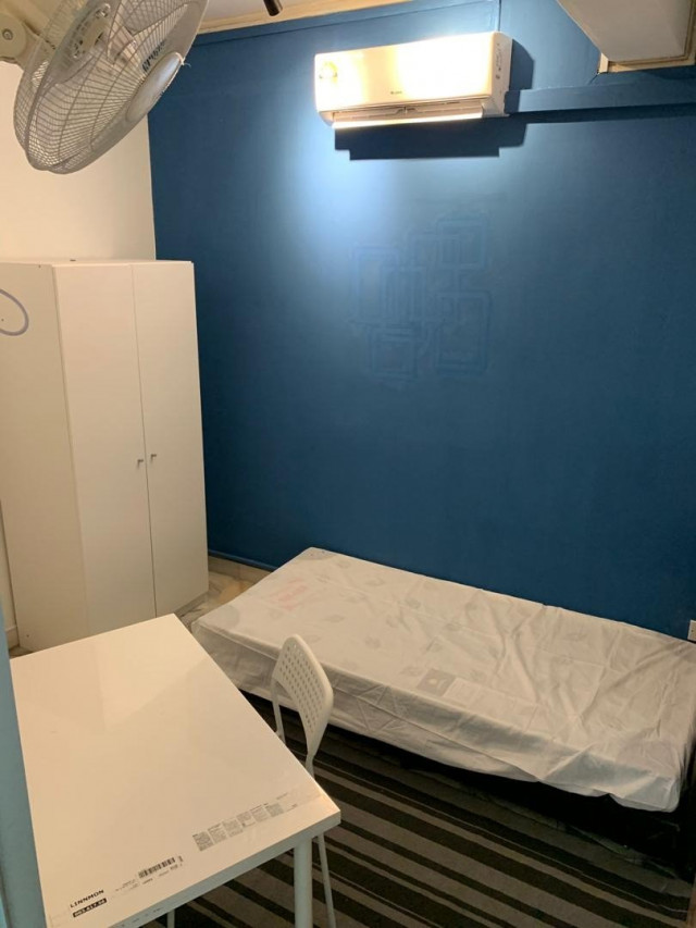 Medium Room to Rent at Jalan Bayan, Bandar Puchong Jaya. Weekly Cleaning and Maintenance Provided!